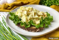 Creamy Egg Salad Recipe with Fresh Herbs