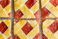 Rhubarb Bars with Buttery Crumble Crust