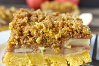 Apple Crumb Bars with Coconut Oil