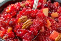 Cranberry Apple Jello Salad: Holiday Classic with a Twist