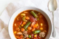 Hearty Slow Cooker Beef and Vegetable Soup