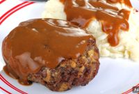 Crockpot Salisbury Steak Recipe and Soft Chocolate Chip Cookies