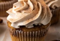 Cinnamon Sugar Snickerdoodle Cupcakes