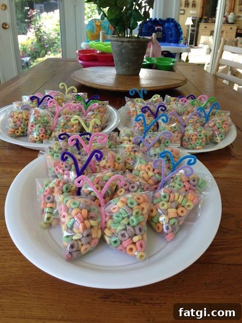 Make butterfly treat bags using Froot Loops, a plastic baggie, and pipe cleaners. 