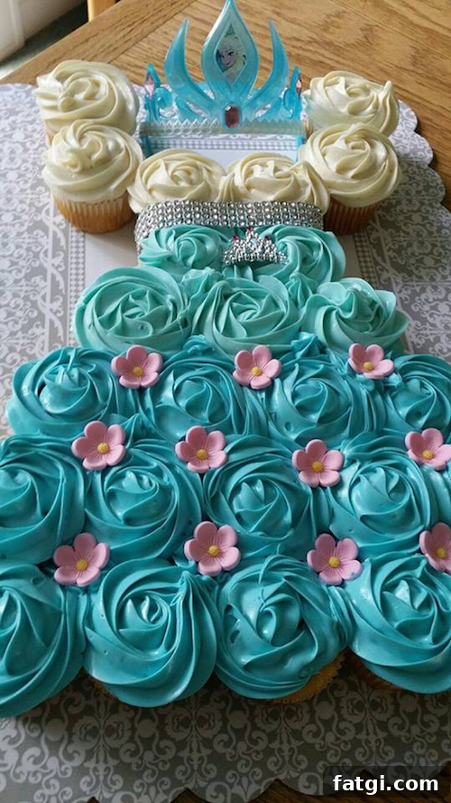 Here's another neat cupcake idea (see the previous slide). Use cupcakes to create the look of a full cake. No cutting necessary and it's much easier to do. Smart! 