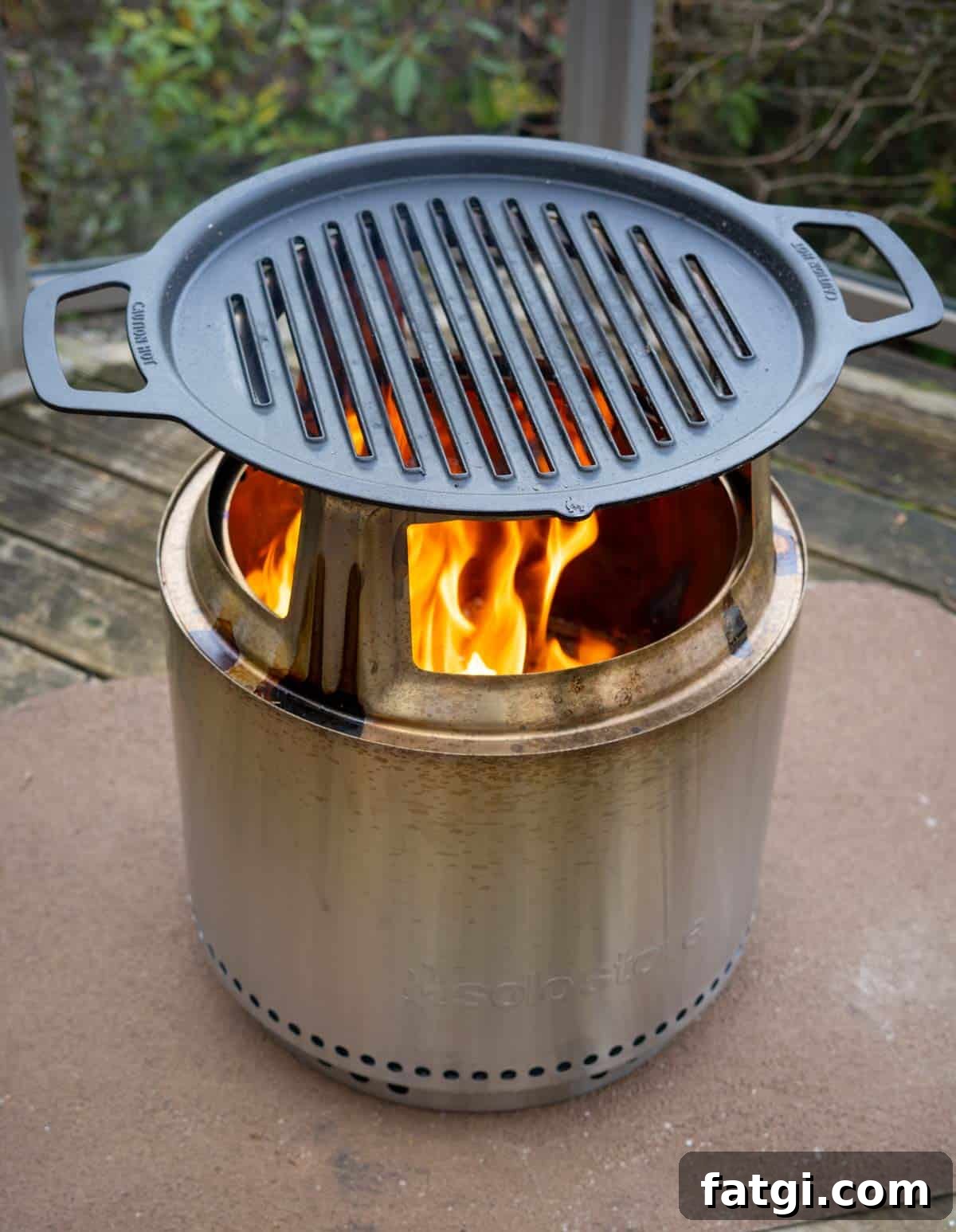 Solo Stove Bonfire with Hub and Grill Grate attachment