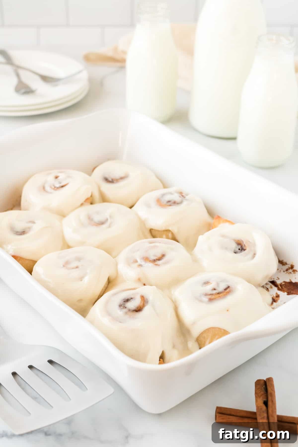 frosted cinnamon rolls with cream cheese icing