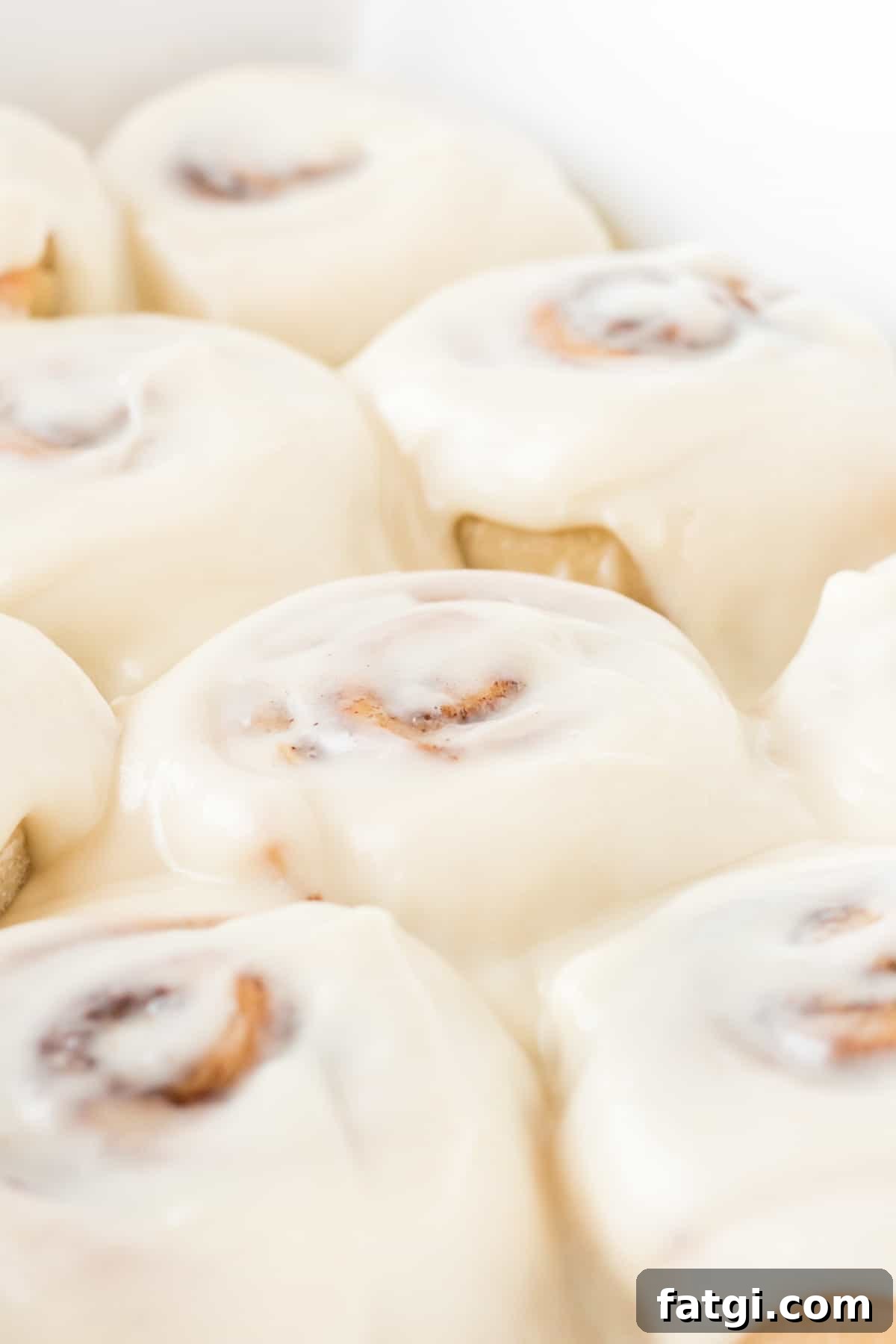 frosted cinnamon rolls with cream cheese icing