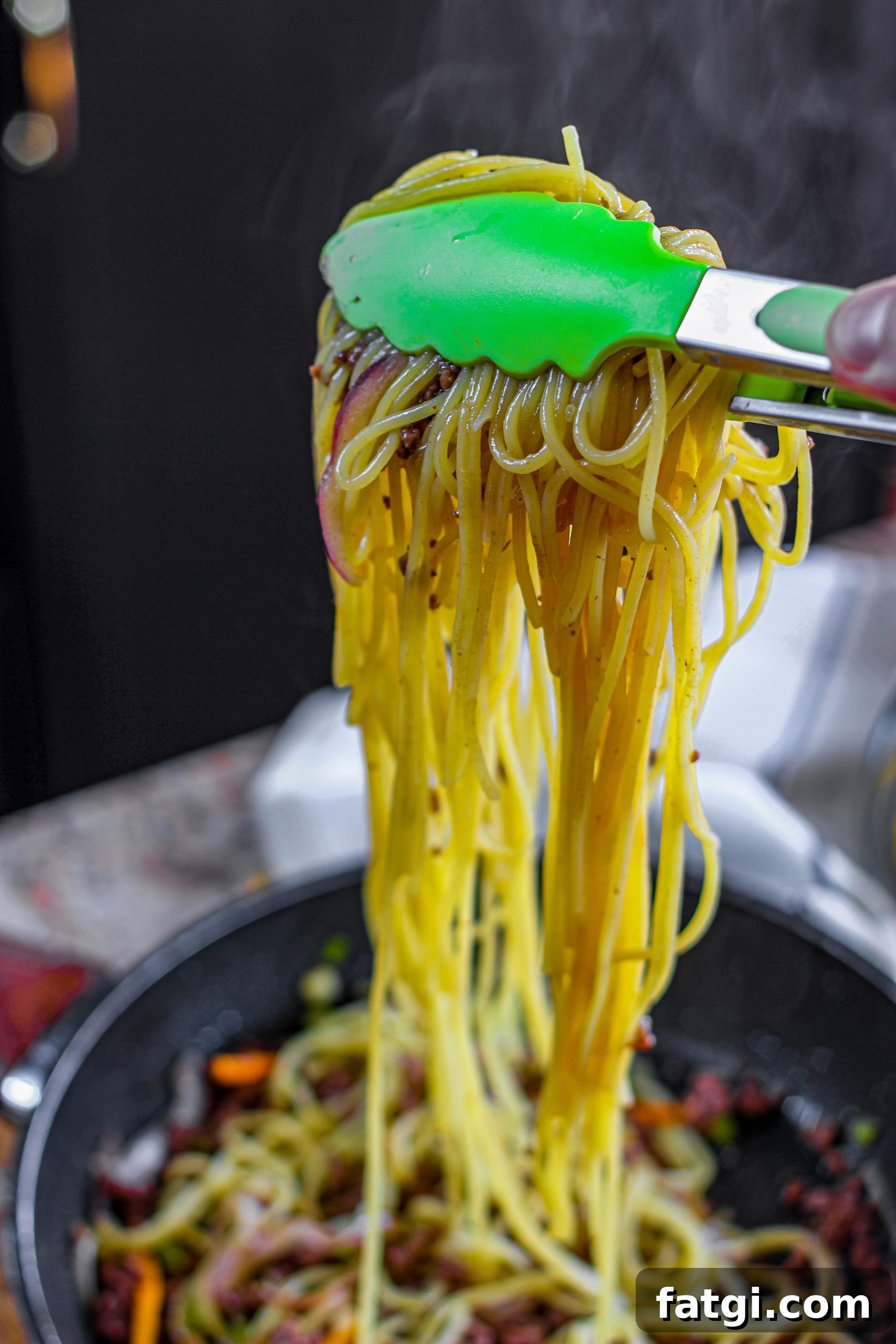 Ground Beef Lo Mein with Garlic-Ginger Sauce 4 img 4474 3