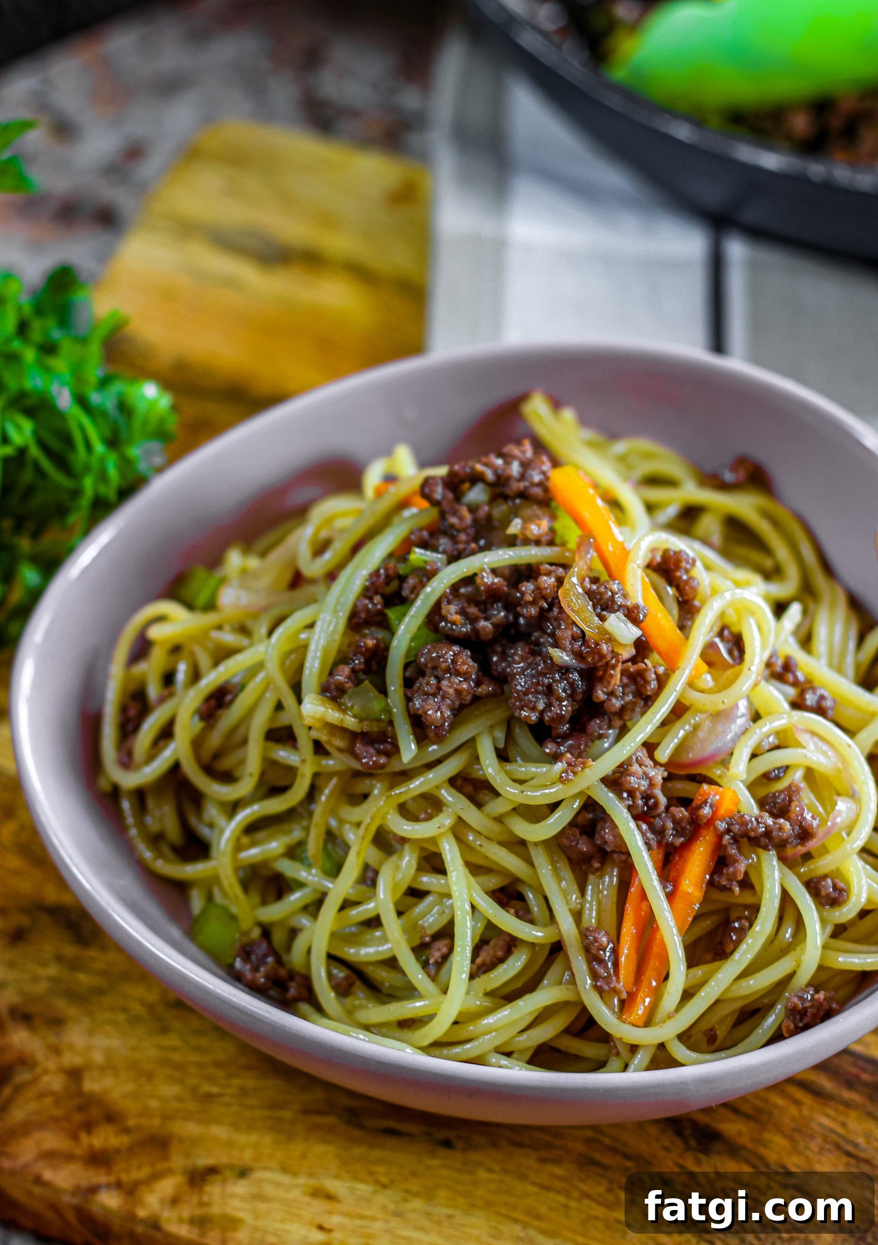 Ground Beef Lo Mein with Garlic-Ginger Sauce 6 img 4474 5