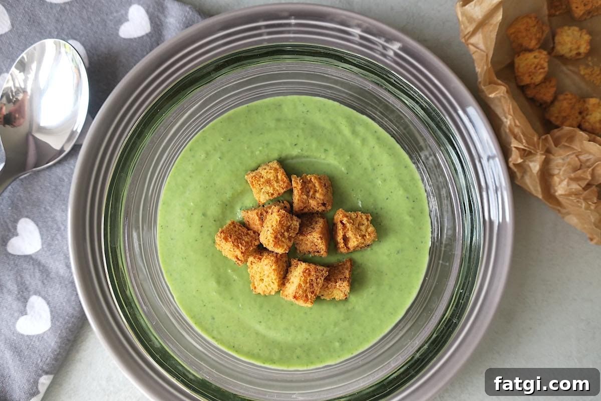 Easy Keto Creamed Broccoli Soup