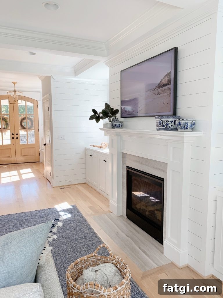 a blue and white living room